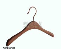 Solid wood hanger A070-3730